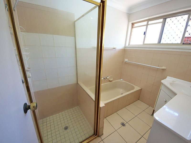 32 Donnegal Drive, Kallangur QLD 4503