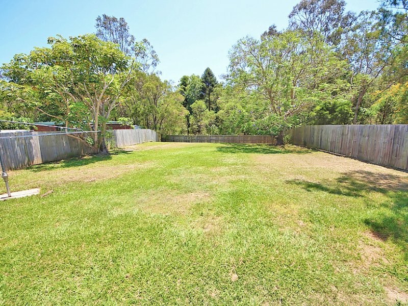 32 Donnegal Drive, Kallangur QLD 4503