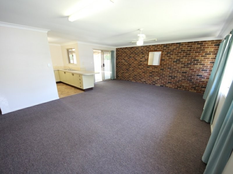 32 Donnegal Drive, Kallangur QLD 4503