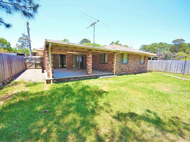 32 Donnegal Drive, Kallangur QLD 4503