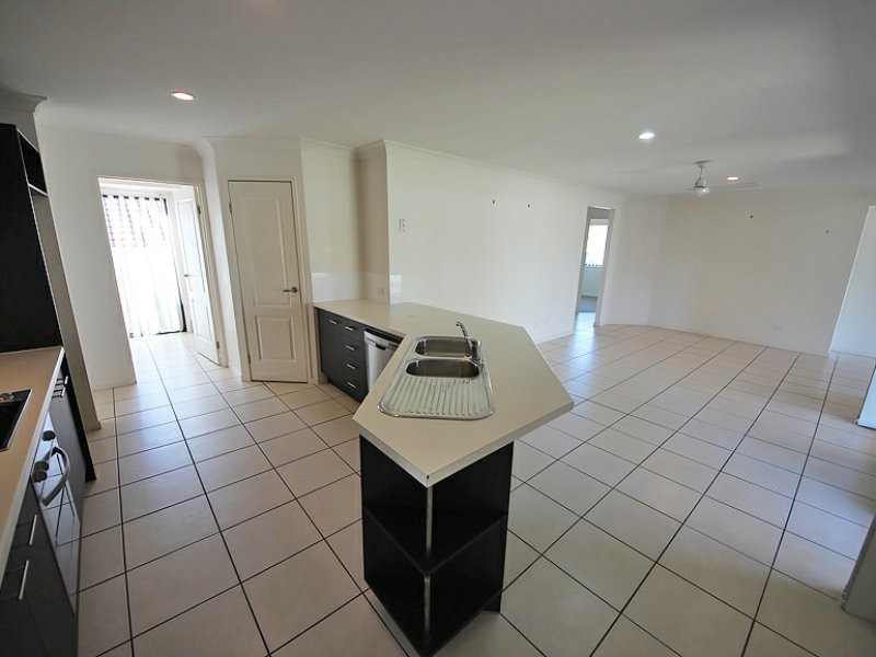 36 Garden Terrace, Kallangur QLD 4503