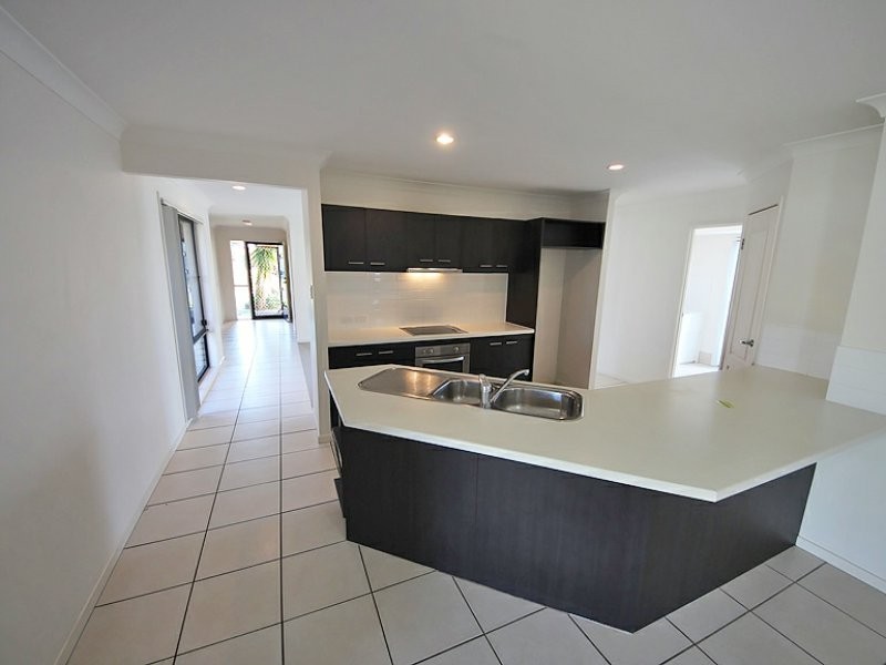 36 Garden Terrace, Kallangur QLD 4503