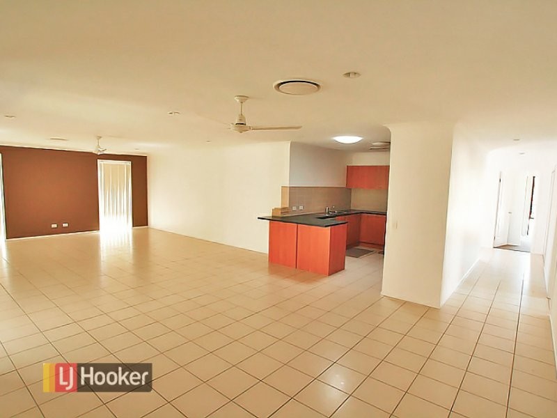 5 Melissa Court, Kallangur QLD 4503