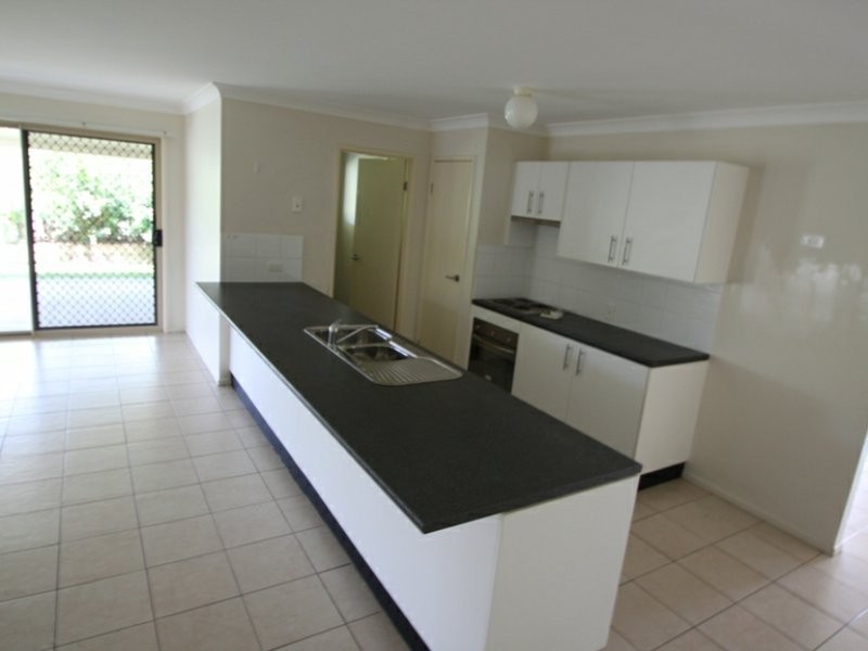 12 Bolte Crescent, Kallangur QLD 4503