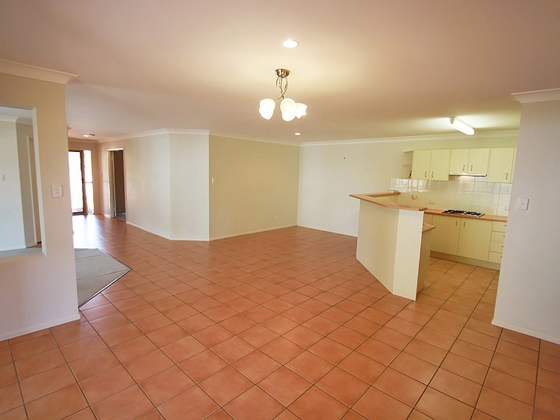 6 Yaraki Court, Murrumba Downs QLD 4503