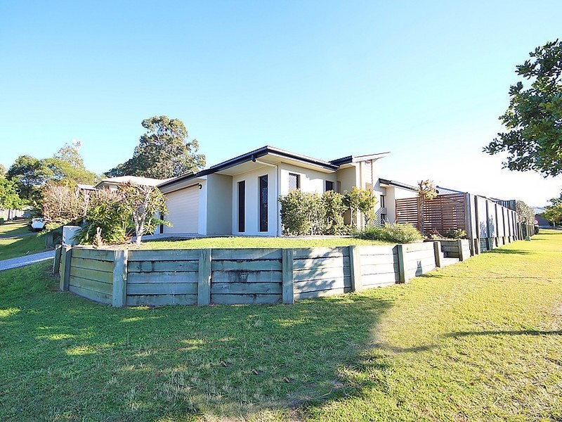 2 Leafwing Street, Kallangur QLD 4503