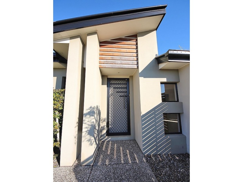 2 Leafwing Street, Kallangur QLD 4503