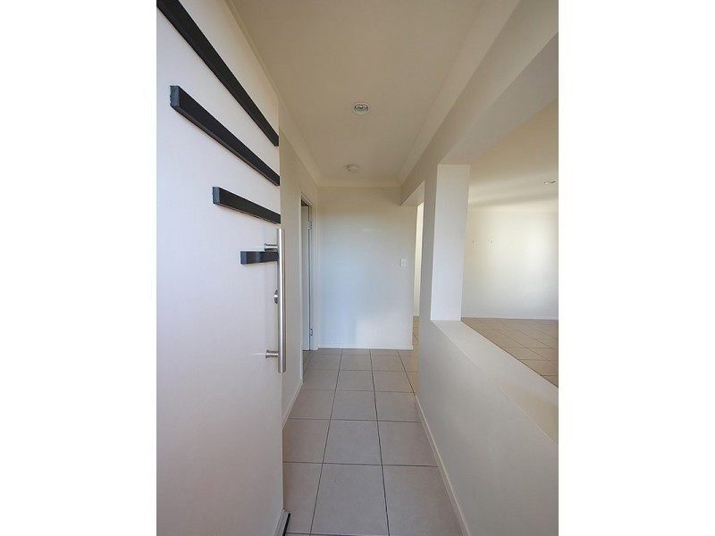 2 Leafwing Street, Kallangur QLD 4503