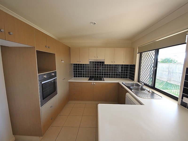 2 Leafwing Street, Kallangur QLD 4503