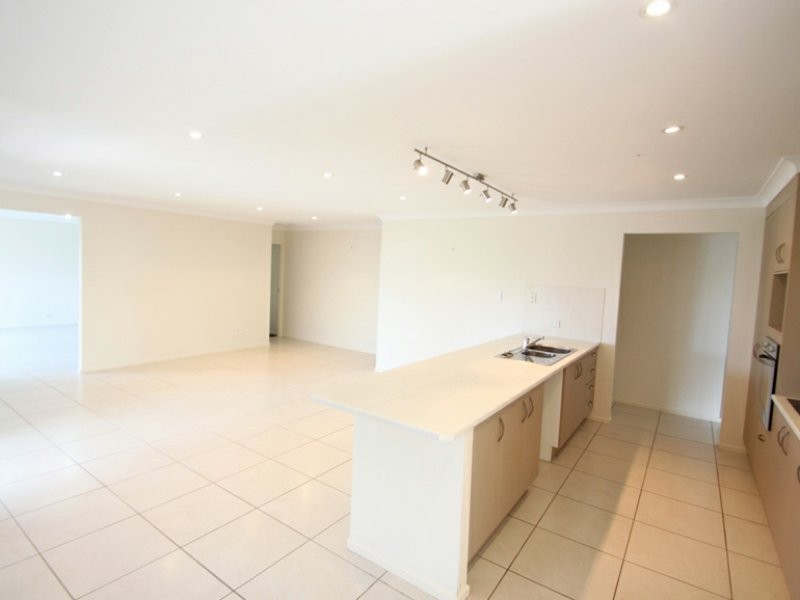29 Skipton Circuit, Kallangur QLD 4503