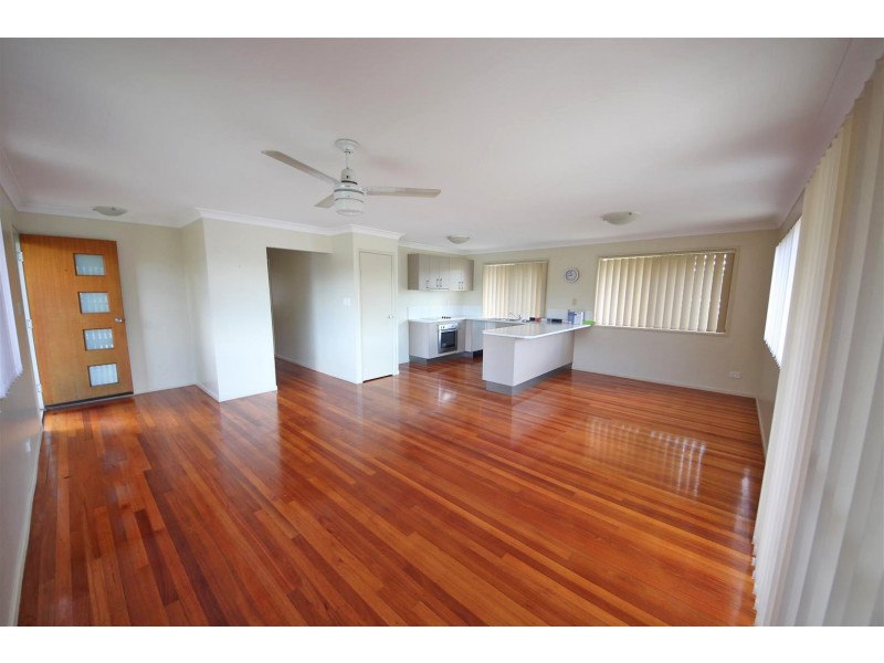 19 Gabrielle Court, Kallangur QLD 4503