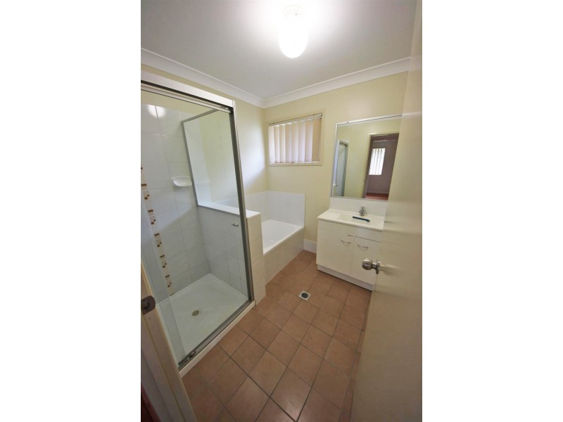 19 Gabrielle Court, Kallangur QLD 4503
