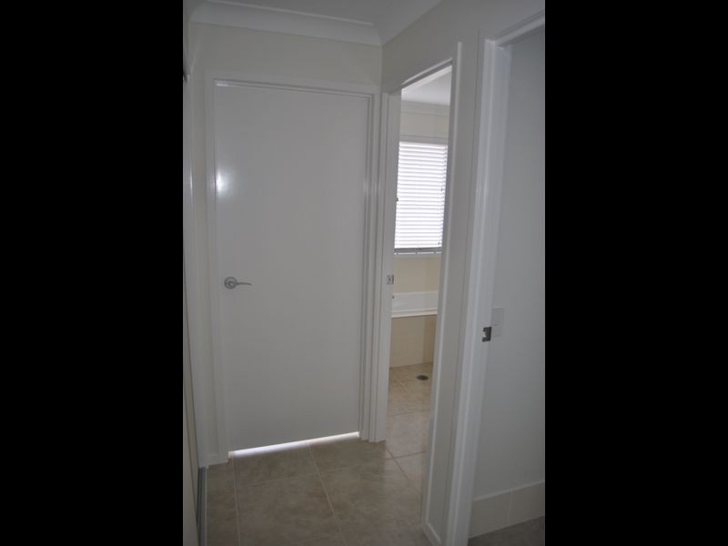 Unit 2/5 Diane Parade, Kallangur QLD 4503