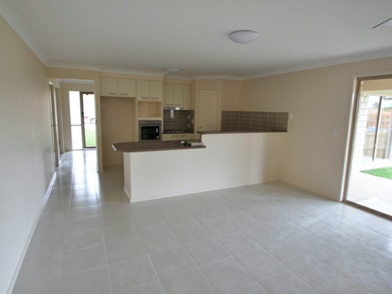 5 Apache Street, Dakabin QLD 4503