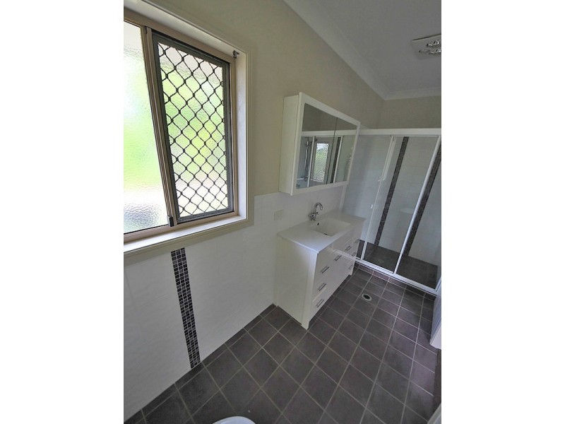 7 Lynette Street, Kallangur QLD 4503