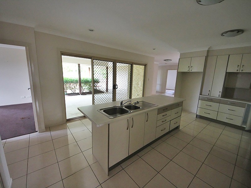 7 Lynette Street, Kallangur QLD 4503