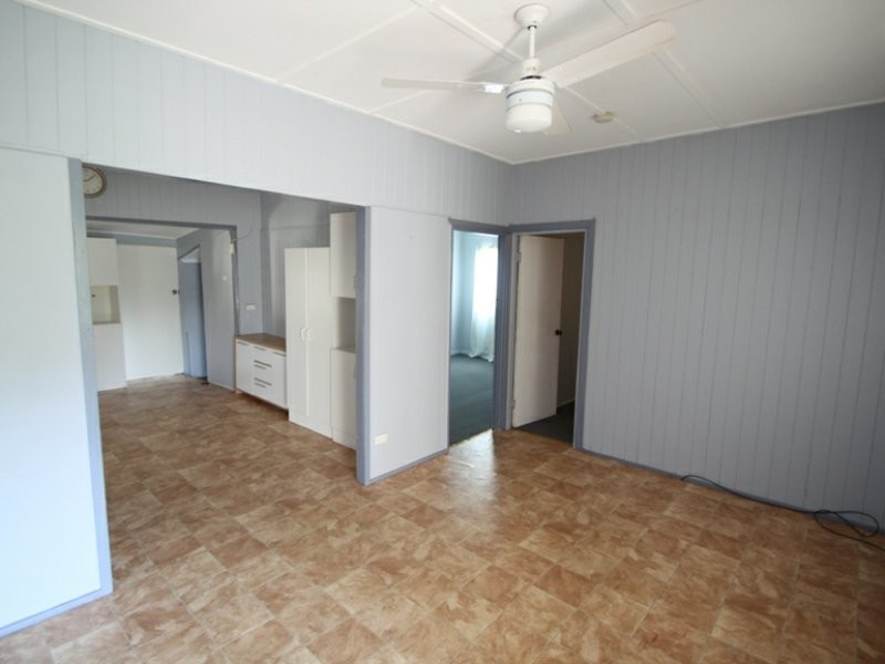 1304 Anzac Avenue, Kallangur QLD 4503