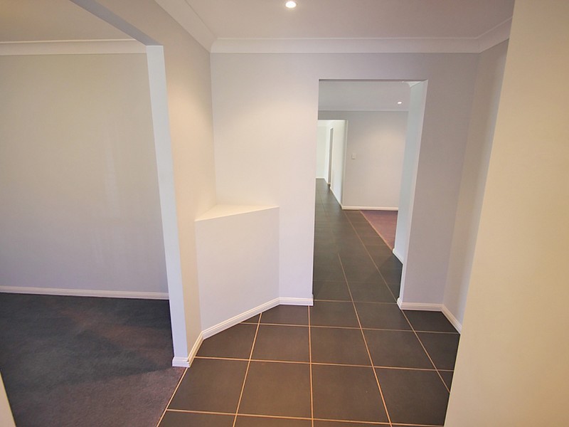 24 Water Street, Kallangur QLD 4503