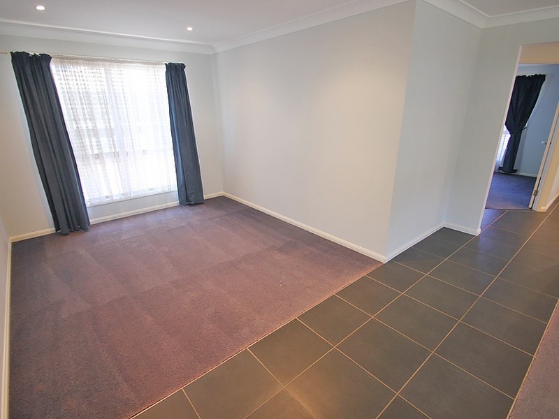 24 Water Street, Kallangur QLD 4503