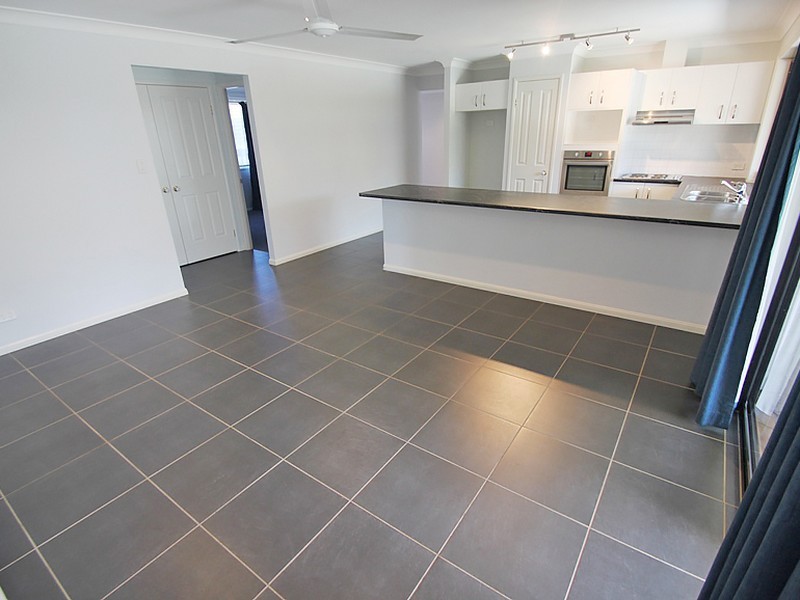 24 Water Street, Kallangur QLD 4503