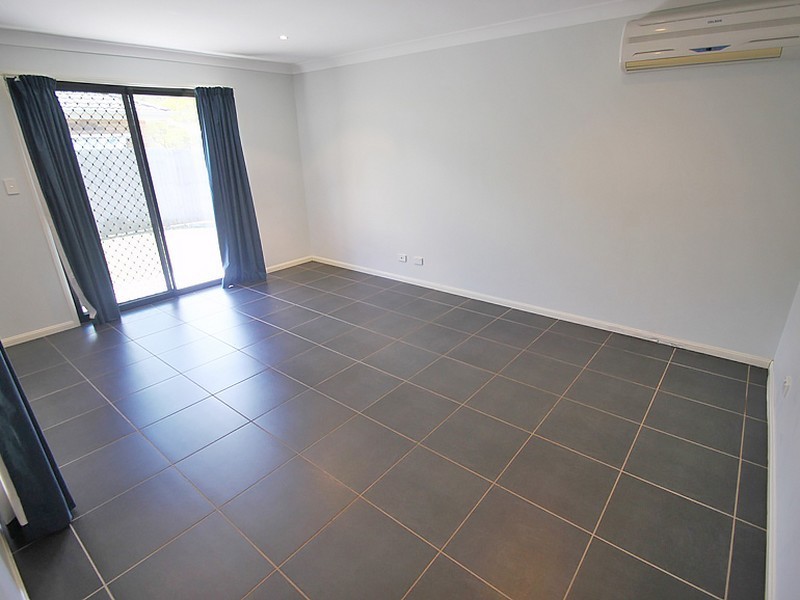 24 Water Street, Kallangur QLD 4503