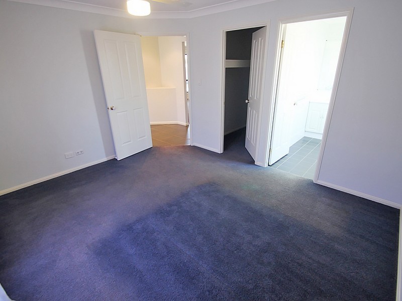 24 Water Street, Kallangur QLD 4503