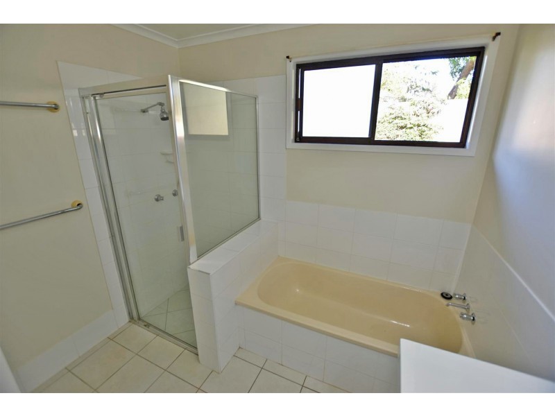 4 David Court, Kallangur QLD 4503