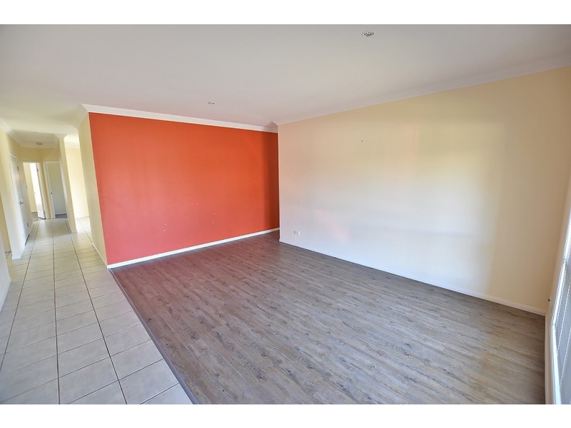 6 Ilinga Place, Kallangur QLD 4503