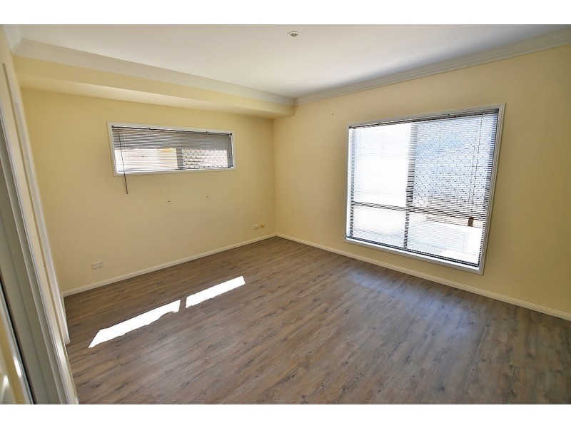 6 Ilinga Place, Kallangur QLD 4503