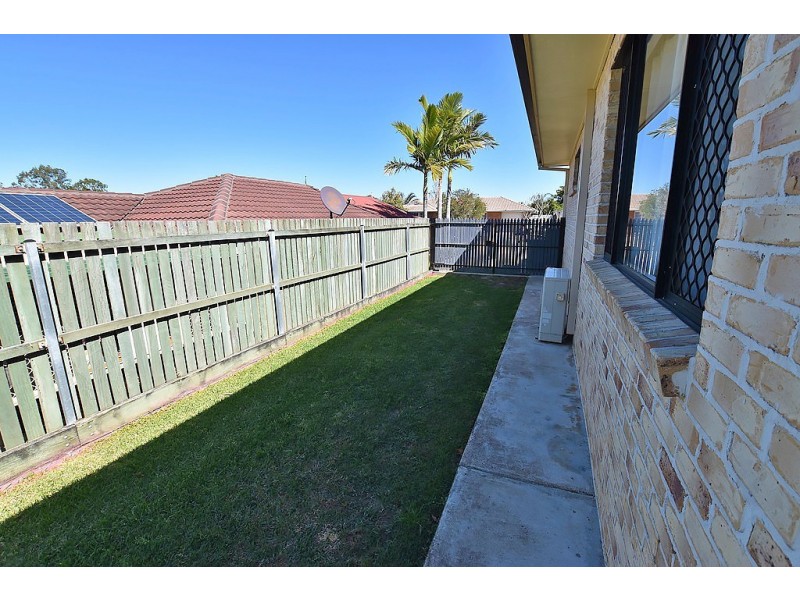 6 Ilinga Place, Kallangur QLD 4503