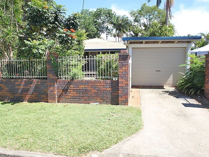 4 Paris Street, Kallangur QLD 4503