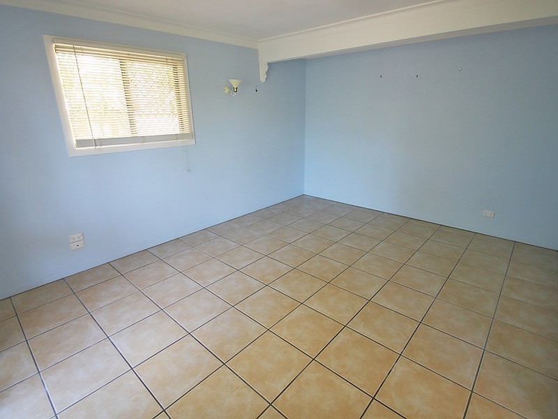 4 Paris Street, Kallangur QLD 4503