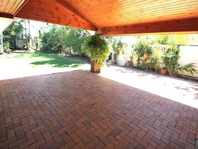 4 Paris Street, Kallangur QLD 4503