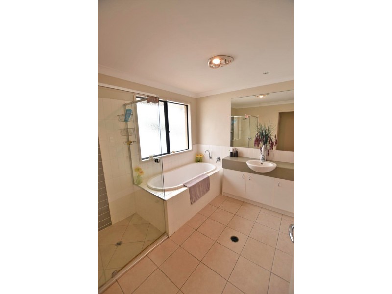 63 Lionheart Drive, Newport QLD 4020