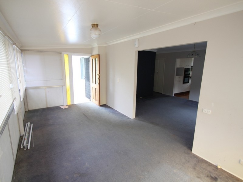 15 Paul Street, Kallangur QLD 4503