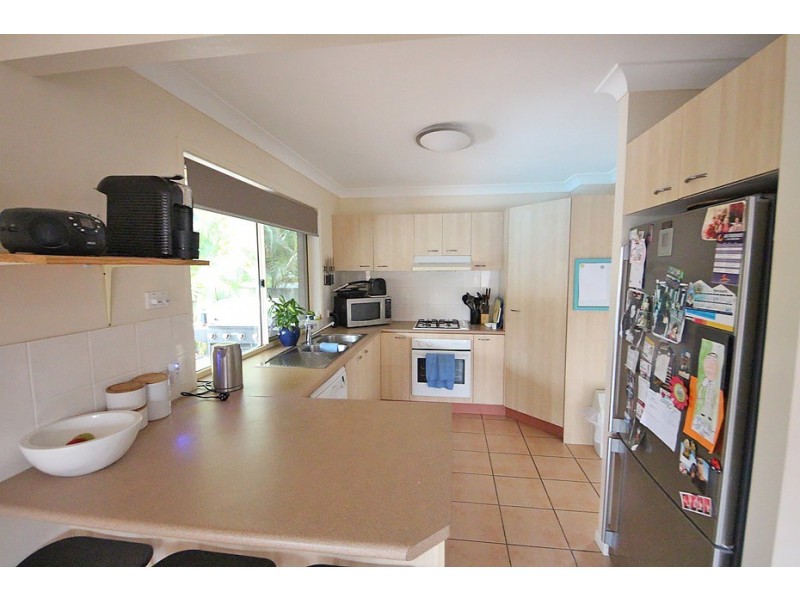 13 Esk Place, Kallangur QLD 4503