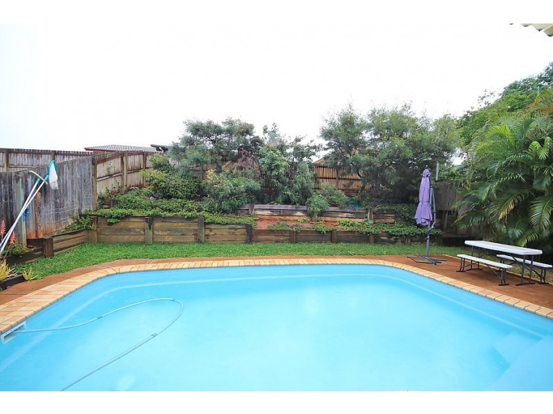 13 Esk Place, Kallangur QLD 4503