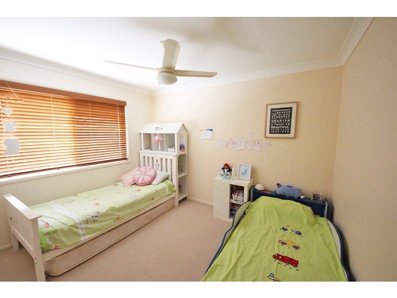 13 Esk Place, Kallangur QLD 4503