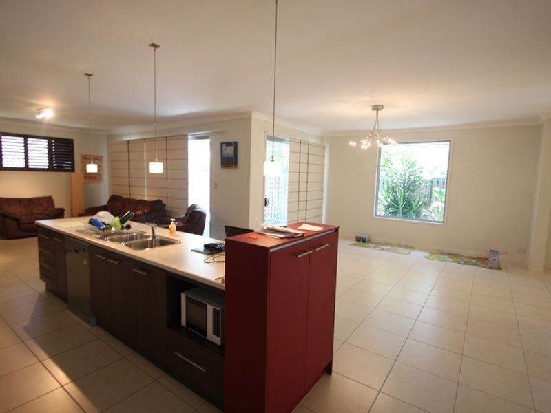 North Lakes QLD 4509