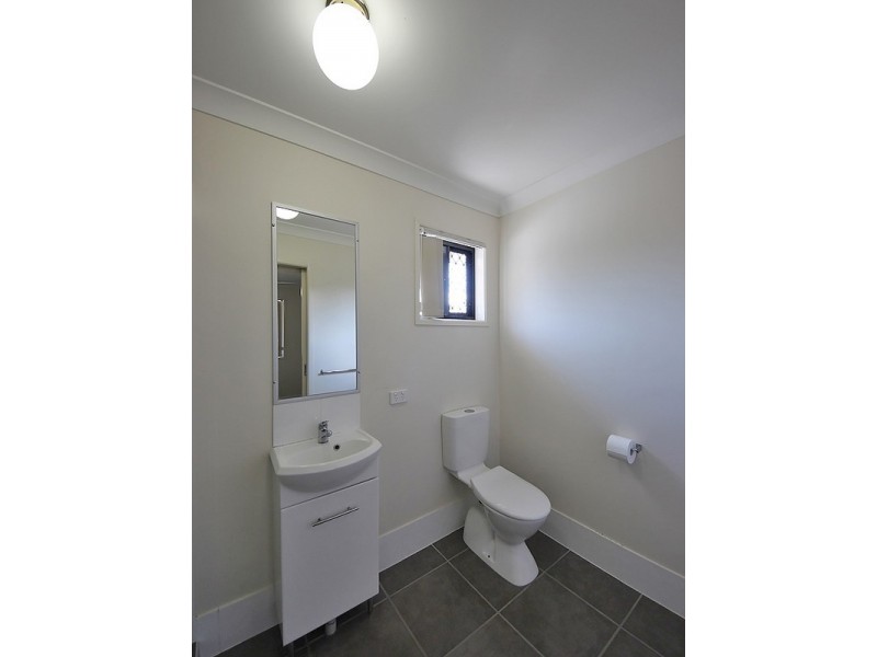 2/20 Fairlie Court, Kallangur QLD 4503
