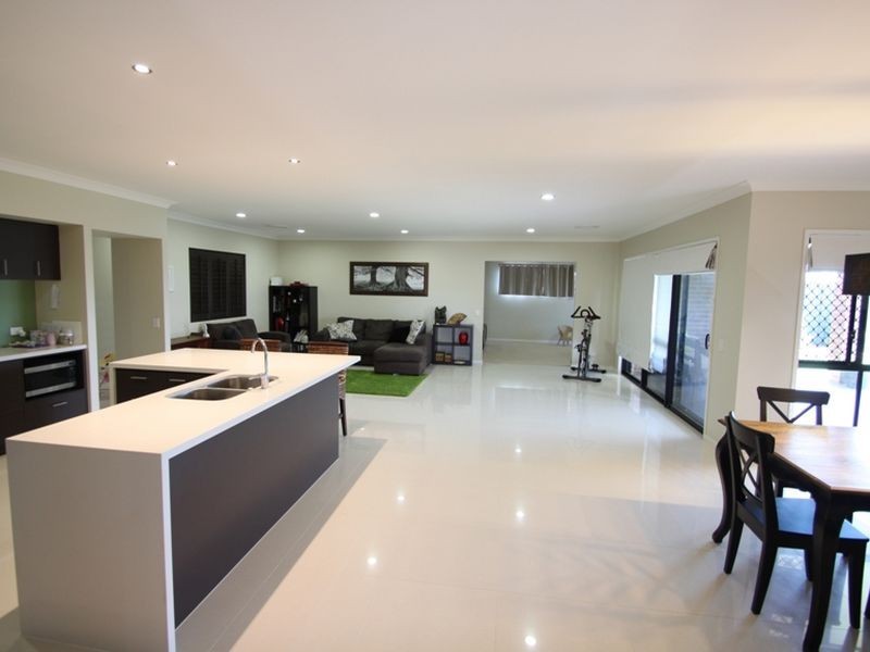 Kallangur QLD 4503
