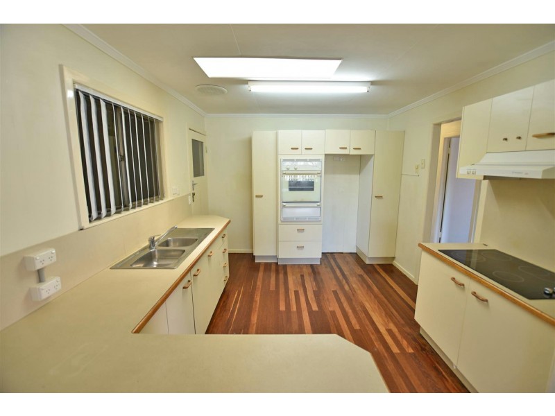 25 Boardman Street, Kallangur QLD 4503