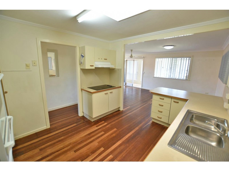 25 Boardman Street, Kallangur QLD 4503