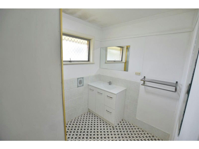 25 Boardman Street, Kallangur QLD 4503