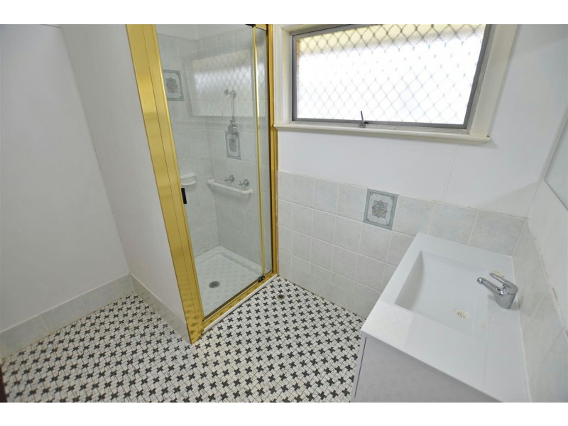 25 Boardman Street, Kallangur QLD 4503