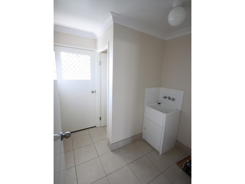 1/8 Glendon Court, Kallangur QLD 4503