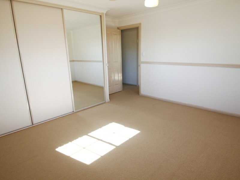 28 Elsie St, Kallangur QLD 4503