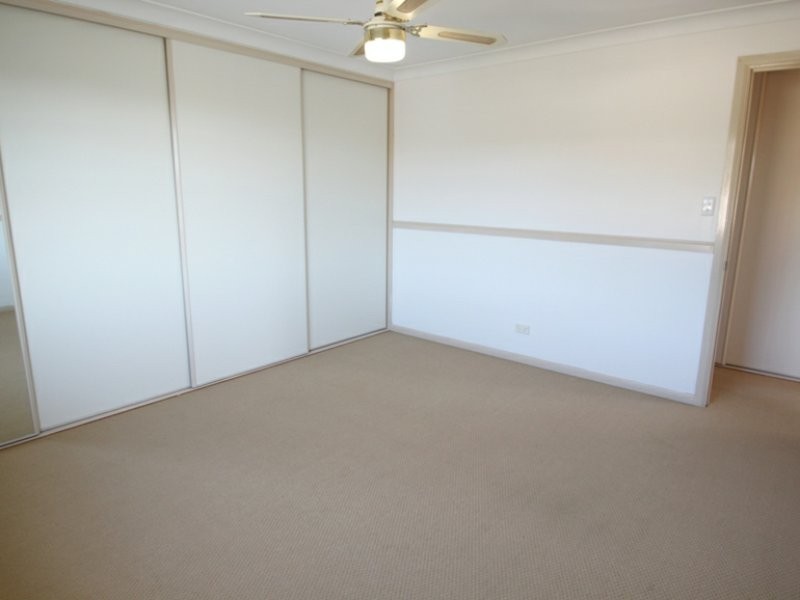 28 Elsie St, Kallangur QLD 4503