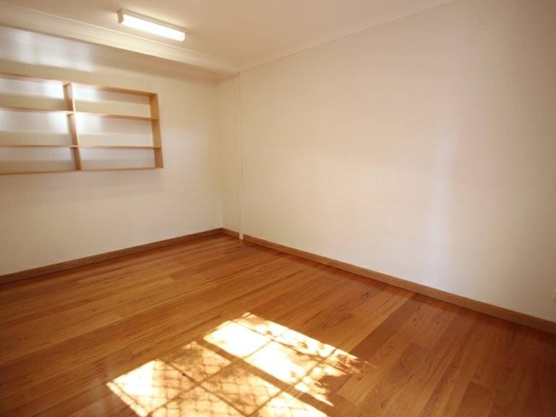 28 Elsie St, Kallangur QLD 4503