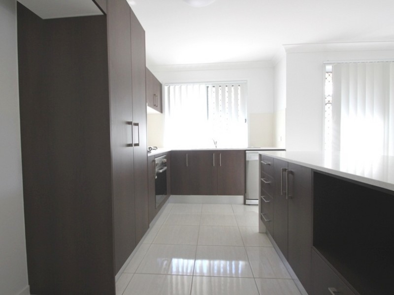 2A Macs Lane, Kallangur QLD 4503